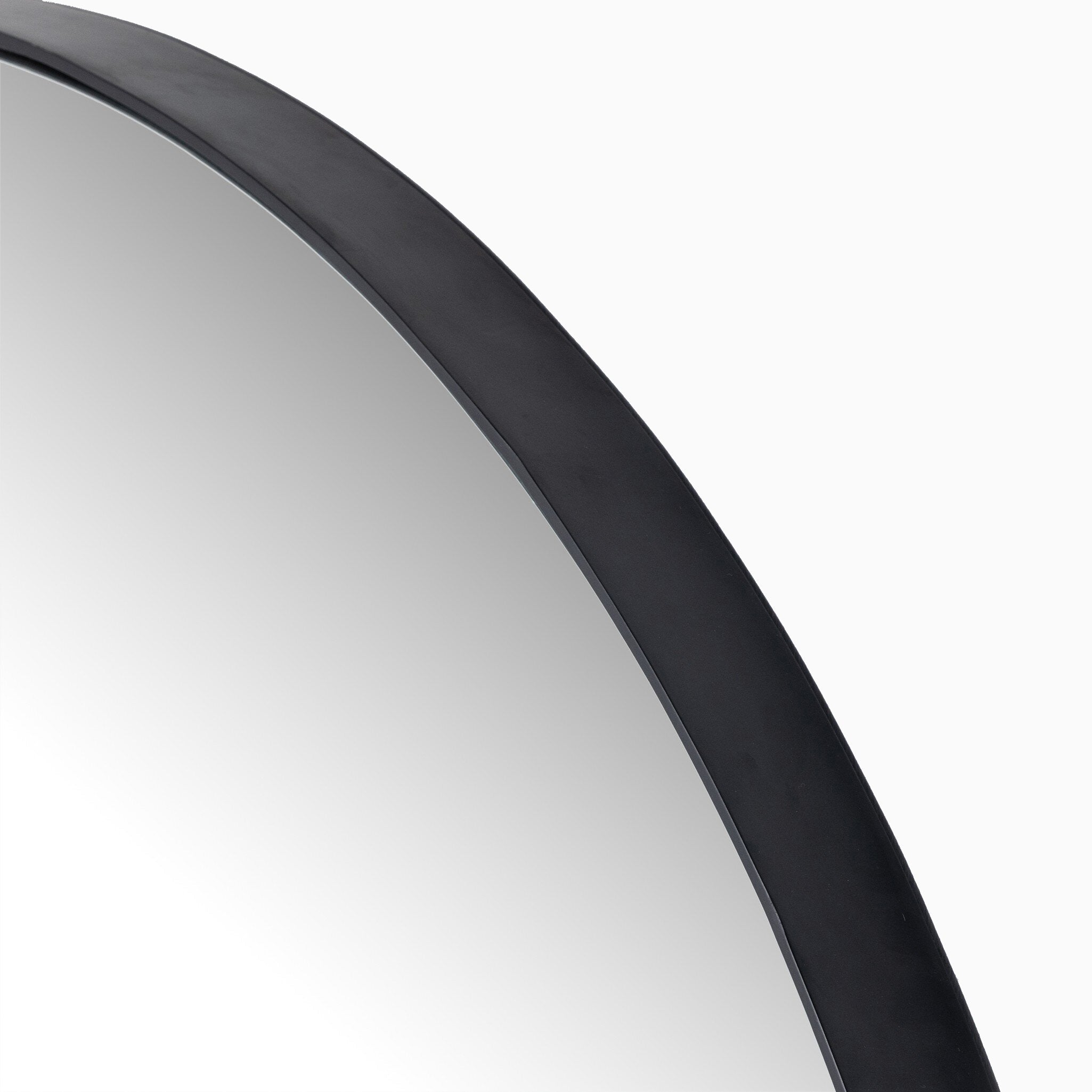 Esmeralda Round Mirror in Iron Matte Black