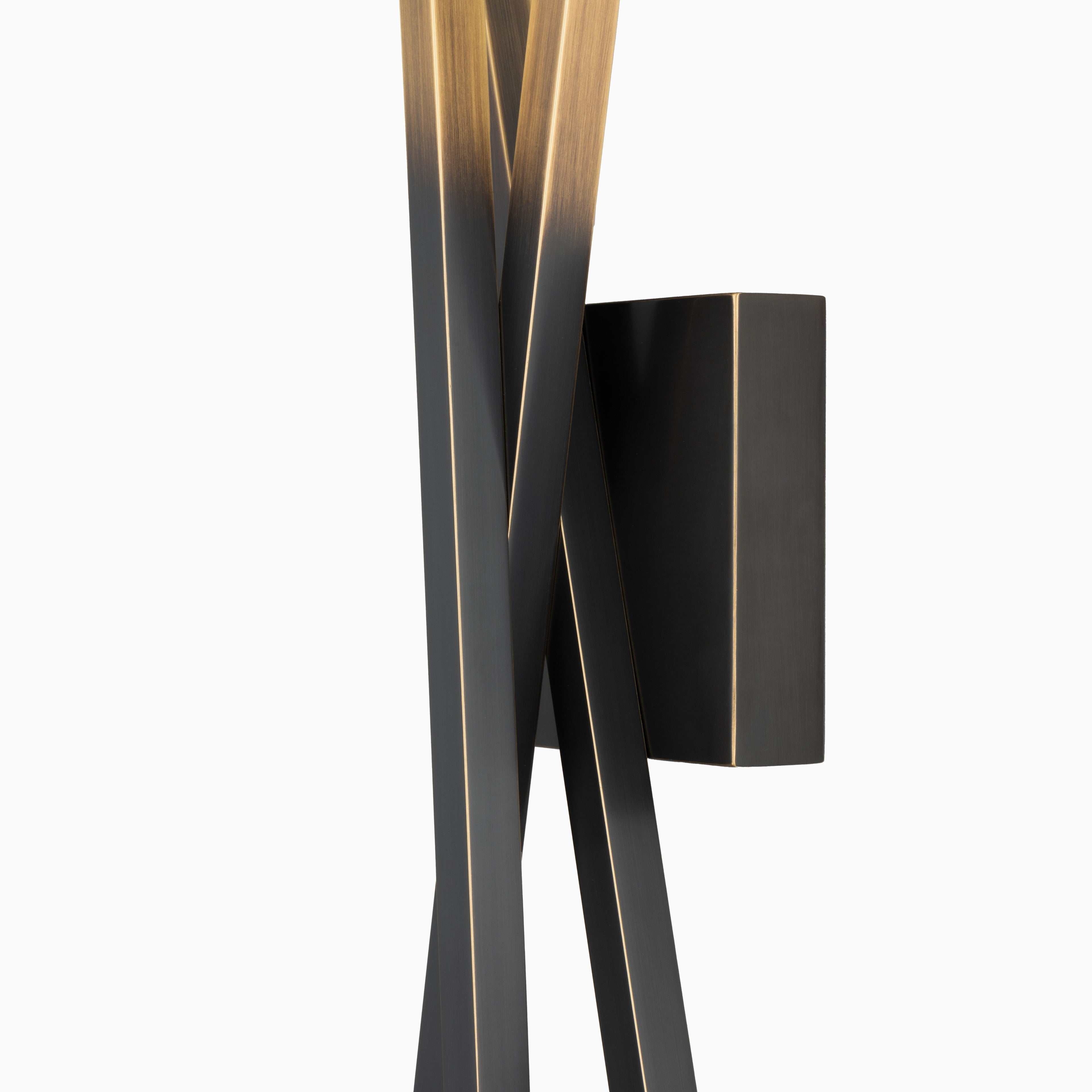 Darius Wall Sconce in Gradient Brass