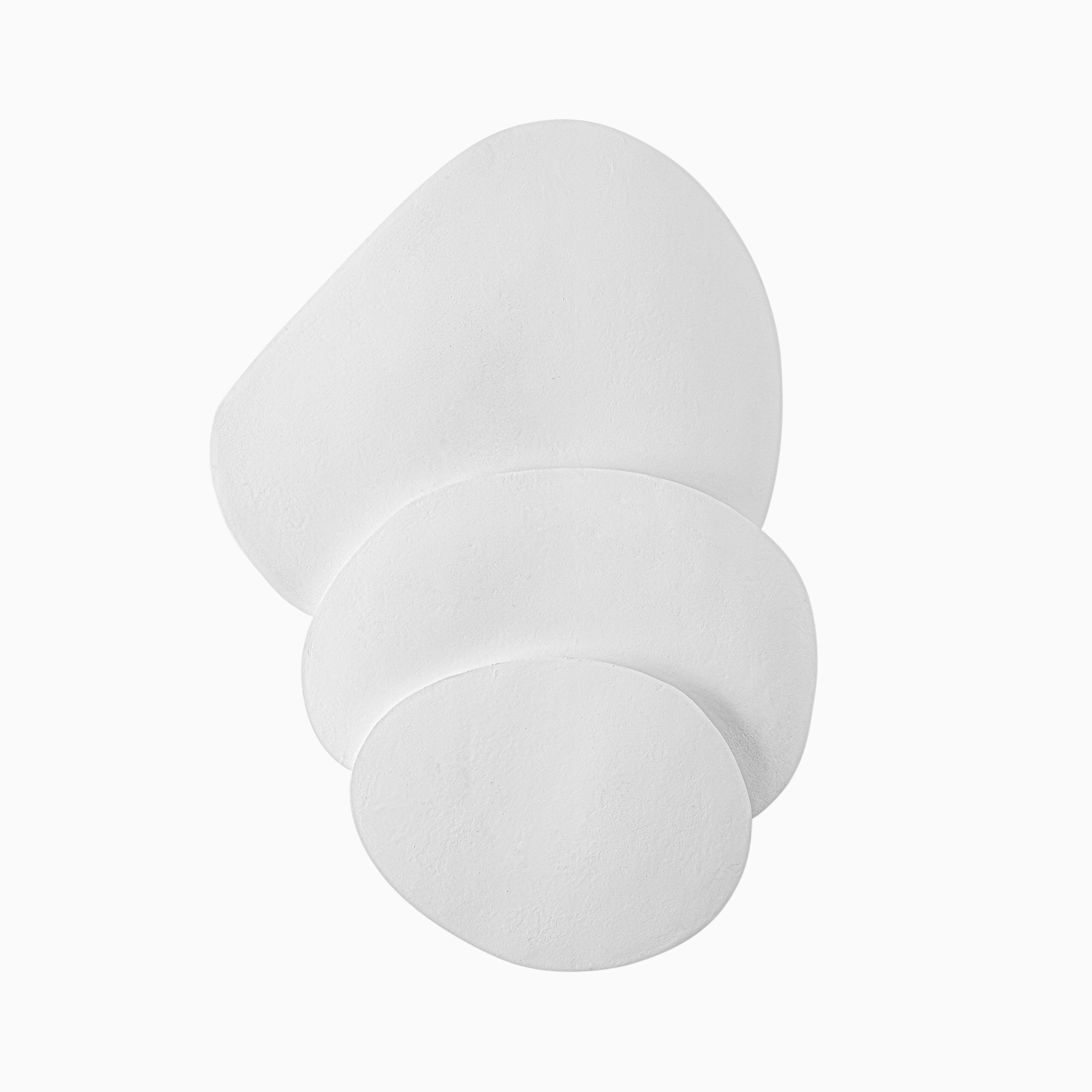 Lynn Wall Sconce In Gesso White