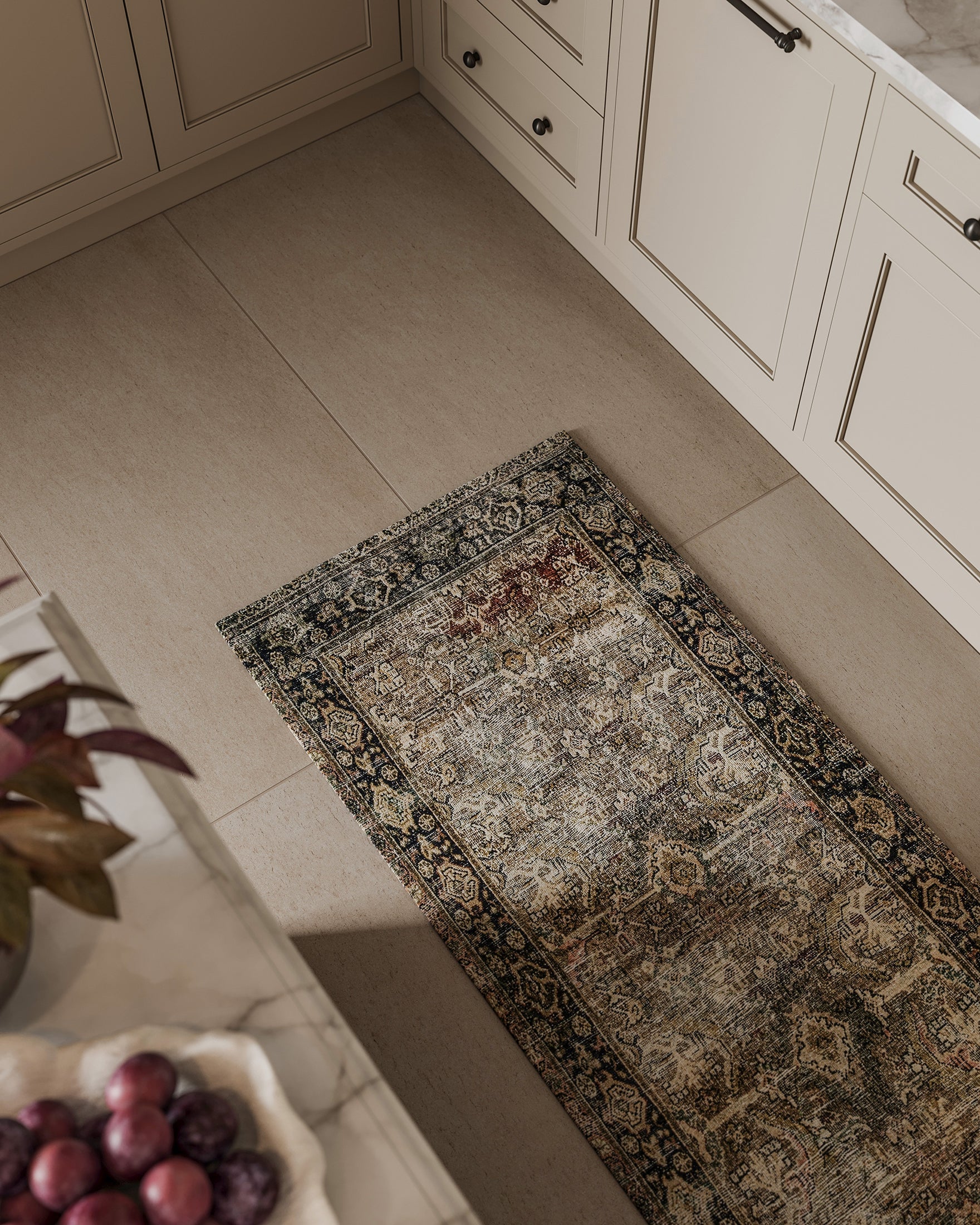 Hutchinson Polyester Face Rug in Sage / Graphite