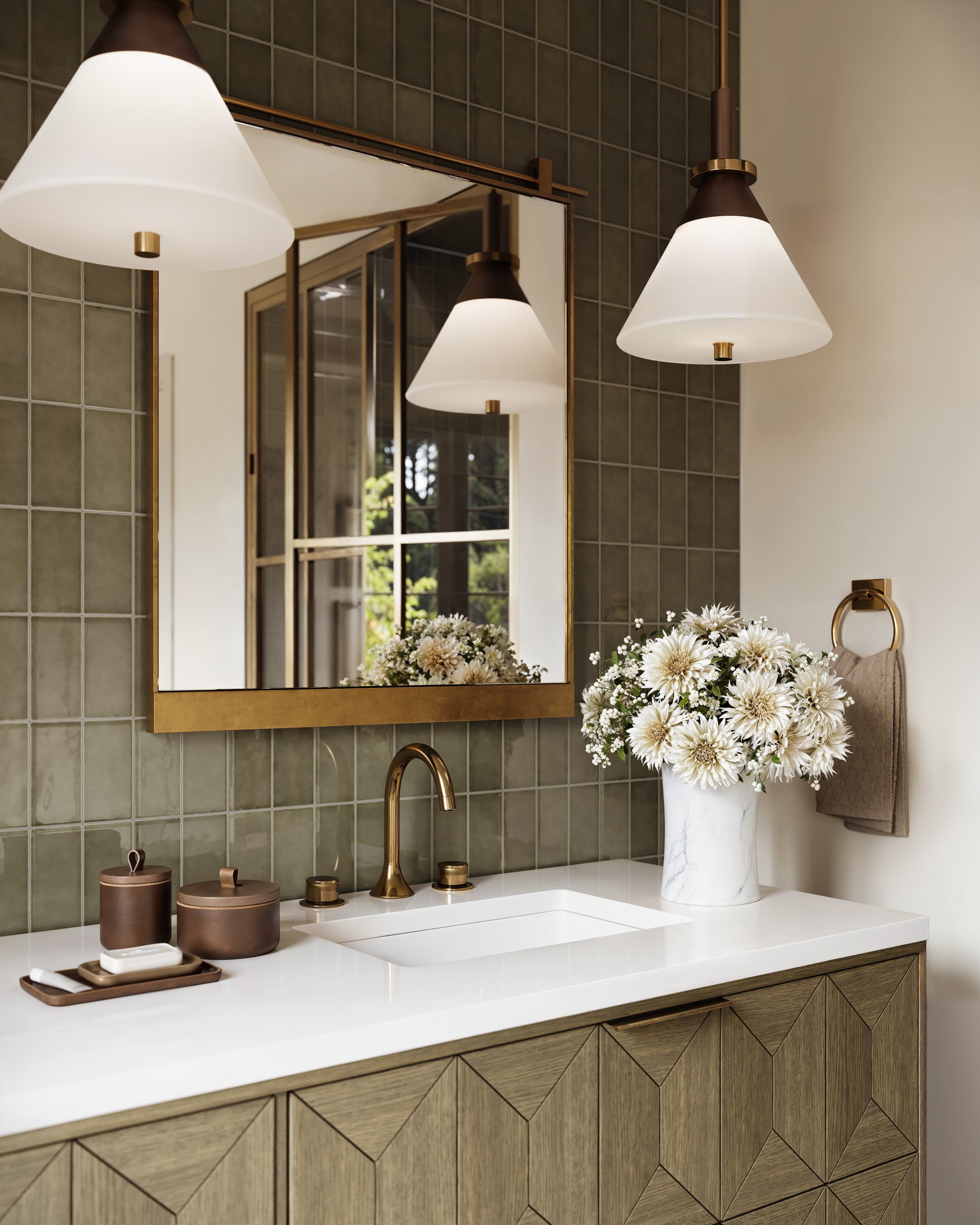 Lennie 12 Pendant in Patina Brass/Bronze