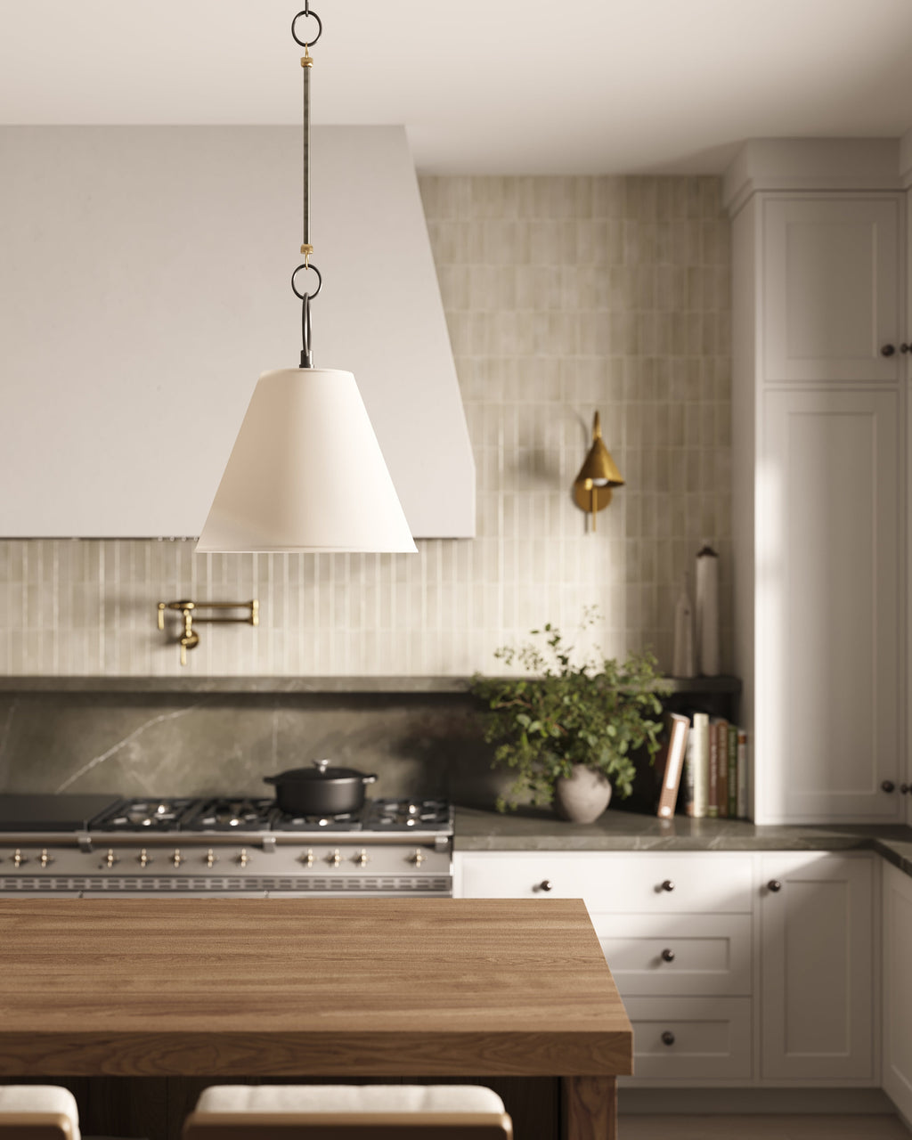 Hilda 18 Pendant in Distressed Bronze