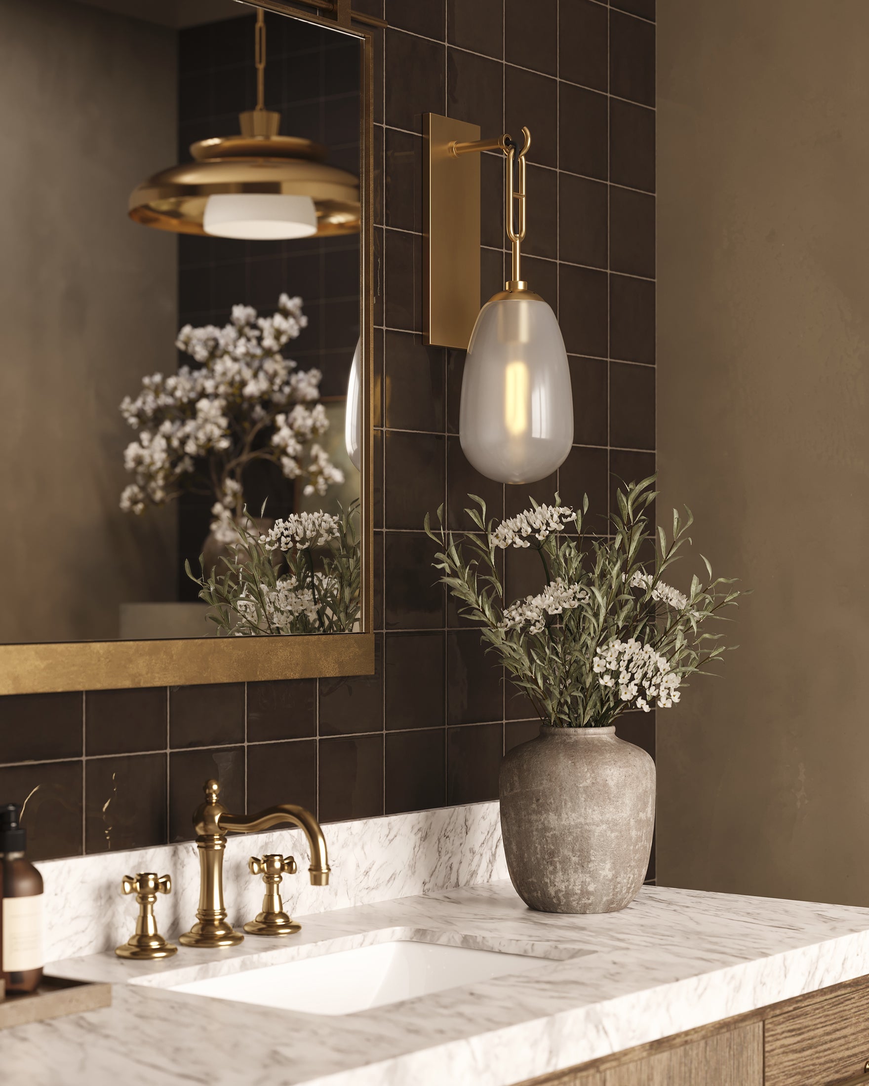 Runa Wall Sconce In Aged Brass