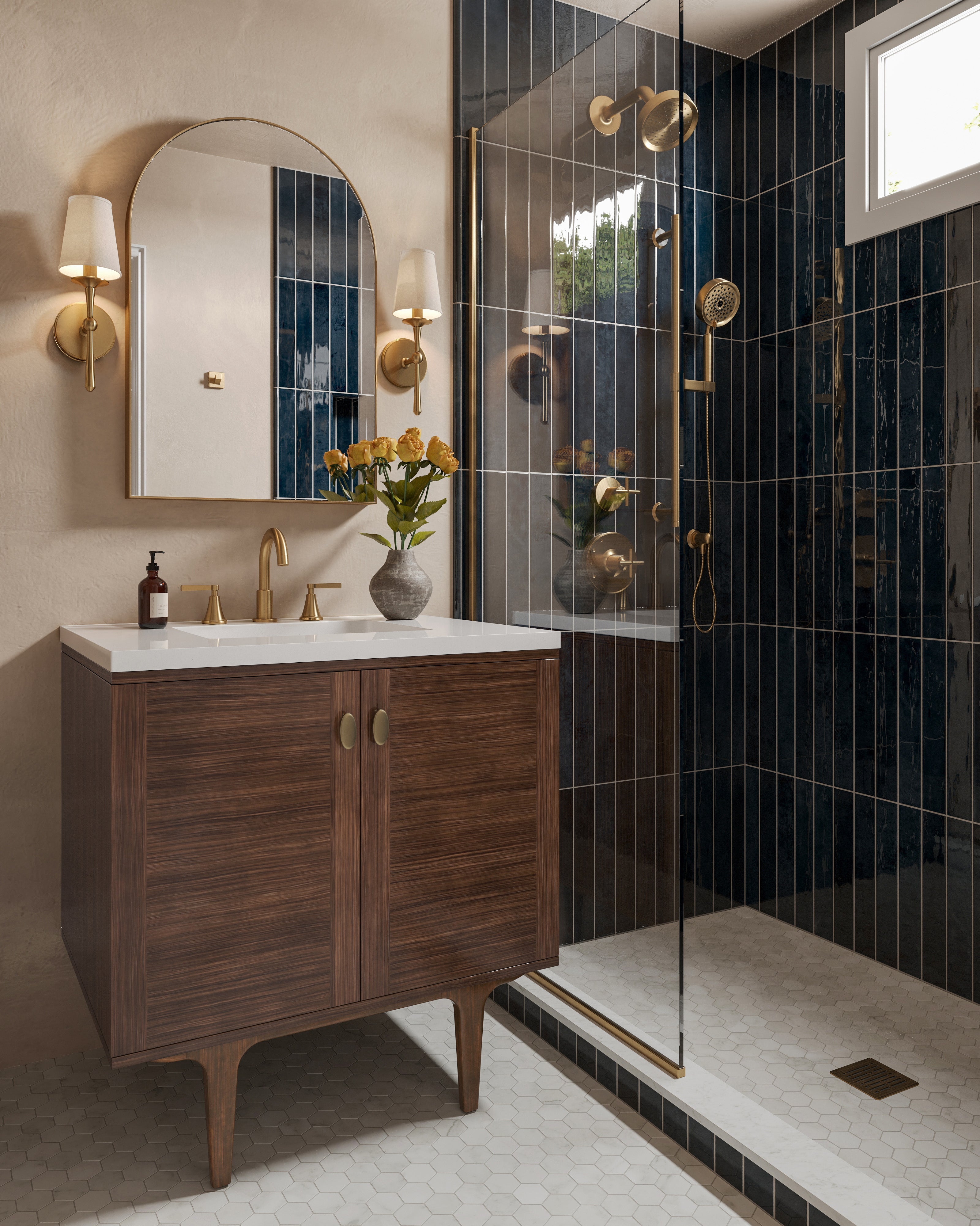 Esmeralda Small Mirror in Polished Brass