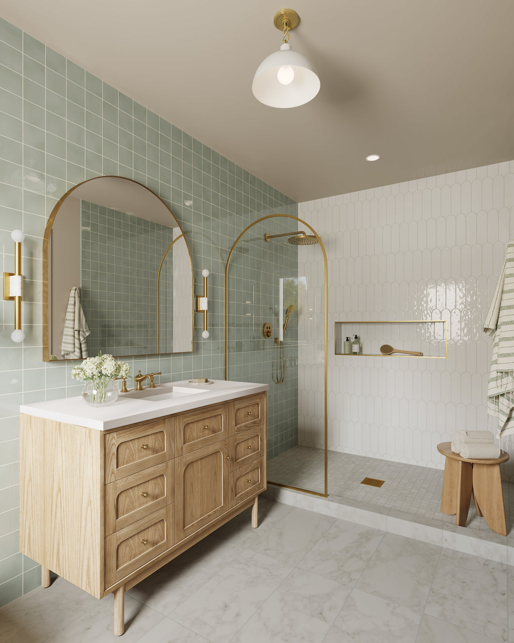 Esmeralda Wide Mirror in Polished Brass