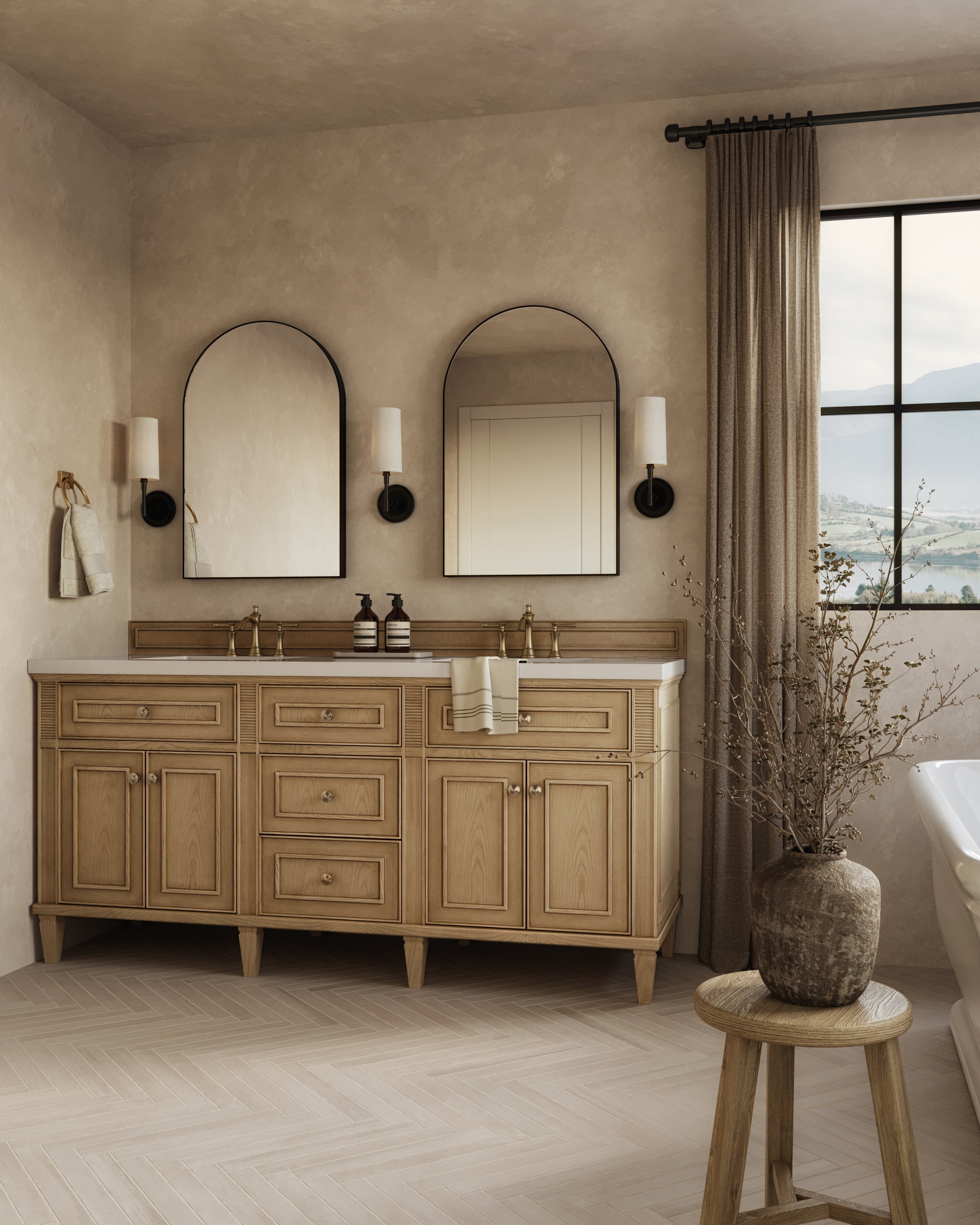 Esmeralda Small Mirror in Iron Matte Black