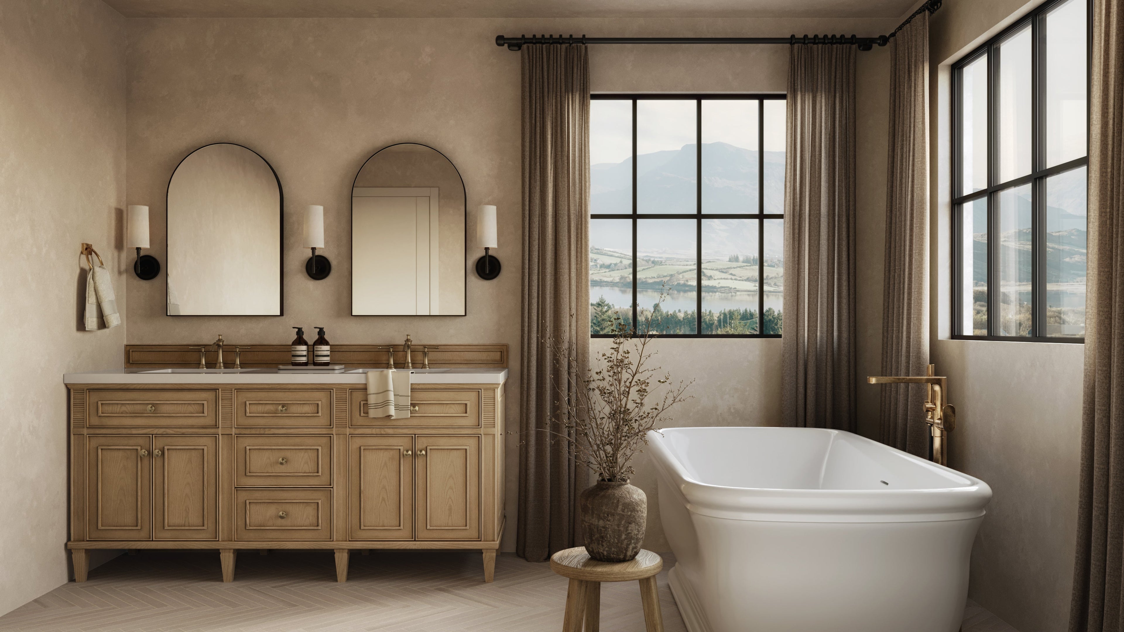 Esmeralda Small Mirror in Iron Matte Black